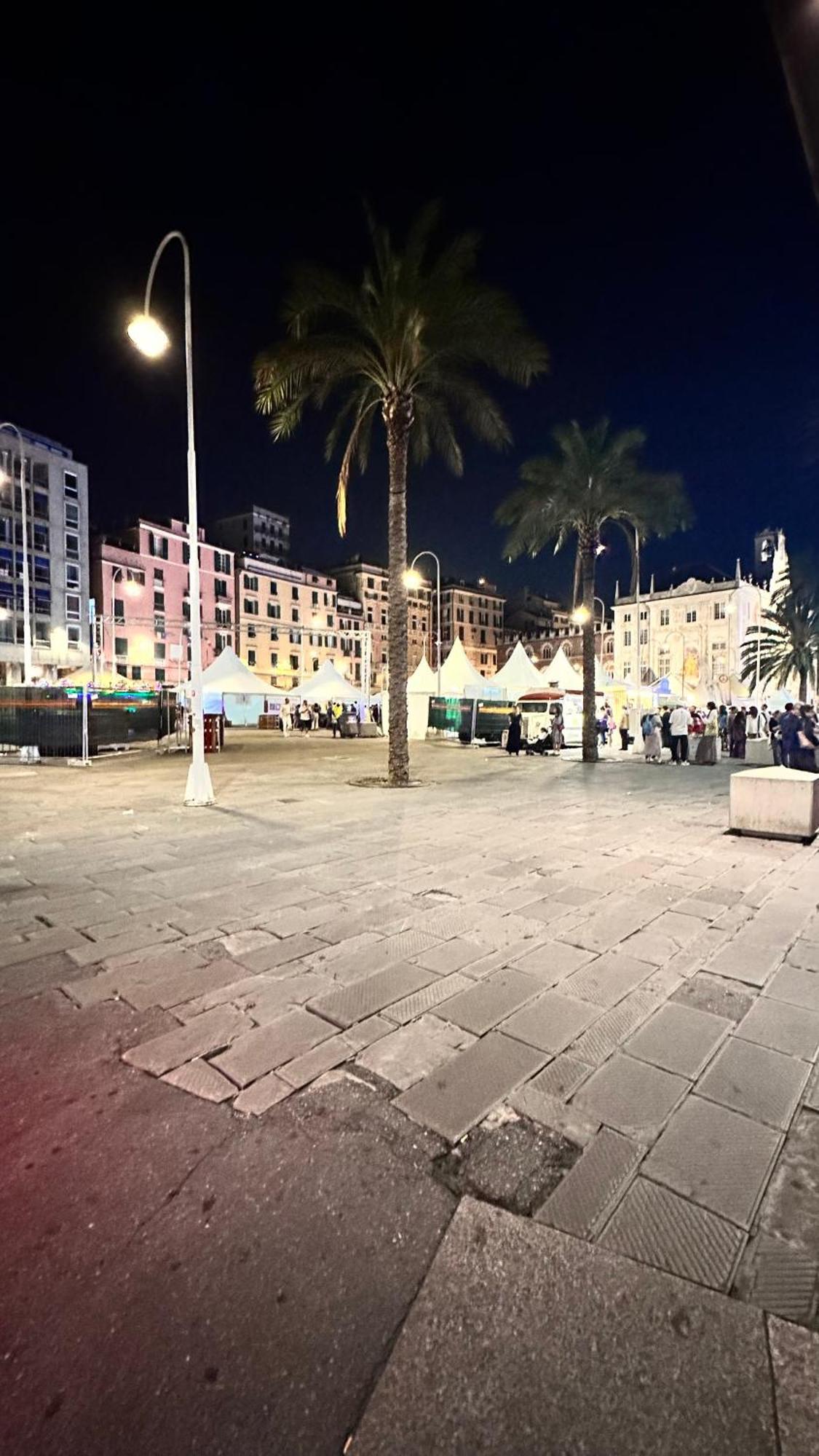 Centro Storico Caruggi 2min Acquario Pellicceria Superior Loft Palazzo Rolli Apartment *
